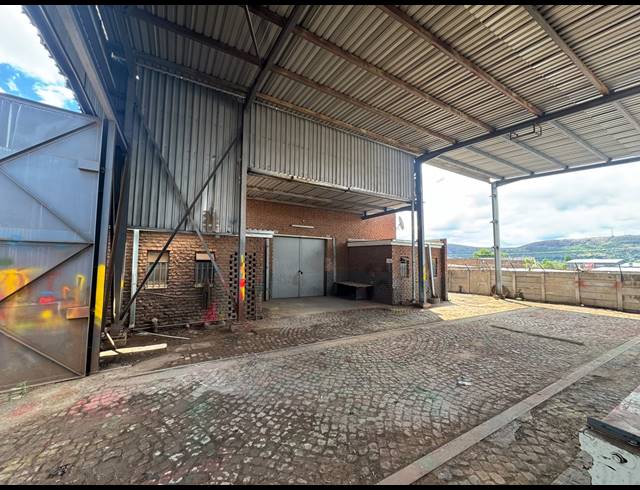 350M² WAREHOUSE TO LET IN HERMANSTAD
